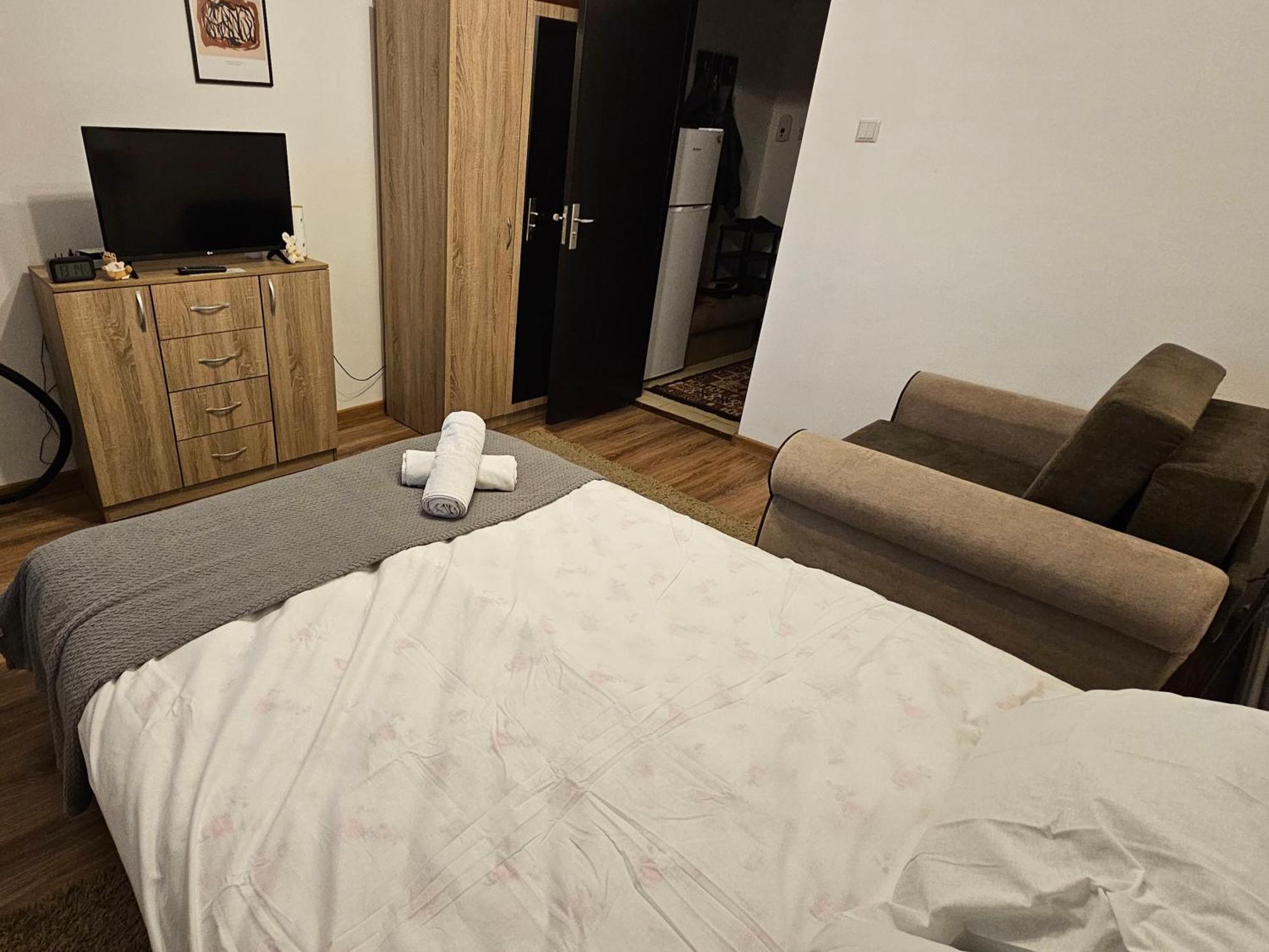 Cozy Studio Брэила Экстерьер фото